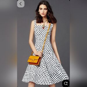 DOLCE & GABBANA Size 42 $2595